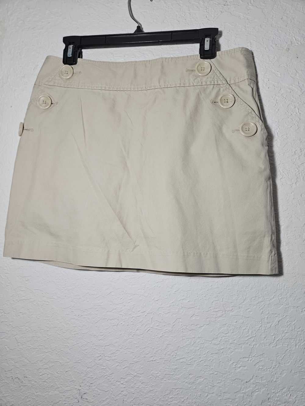 Banana Republic Cream Button-Detail Mini Skort